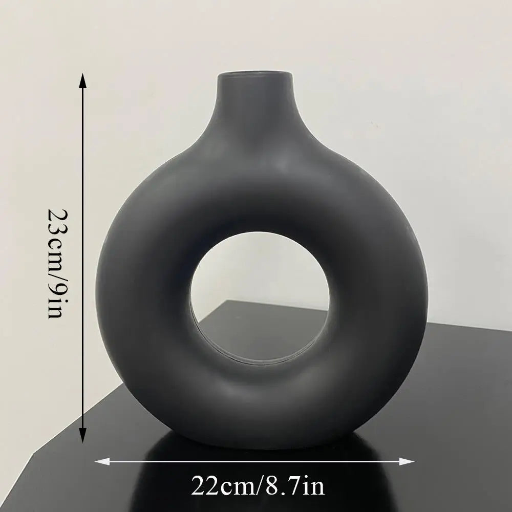 Minimalist Black Plastic Vase – Donut Shape for Wedding & Home Decor