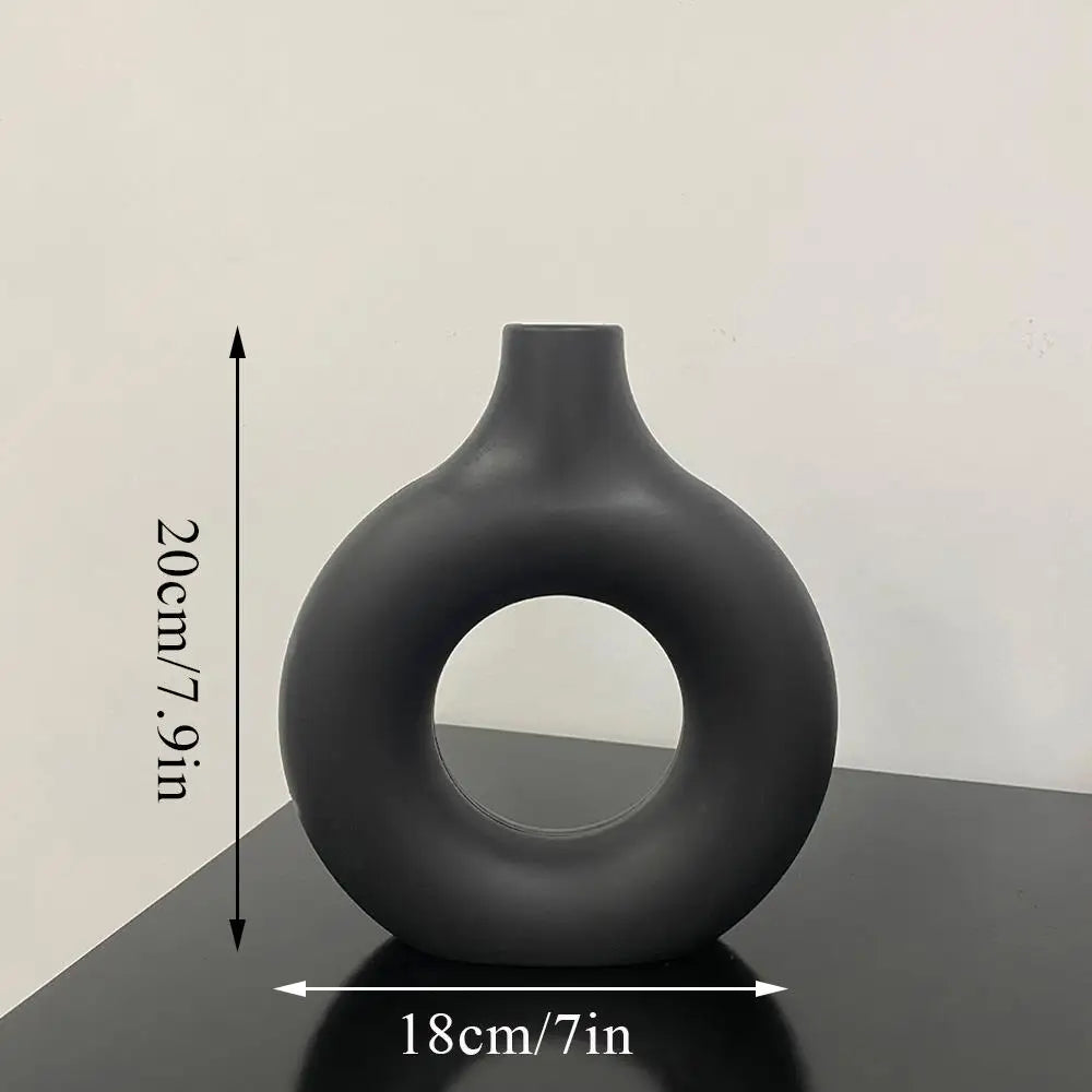 Minimalist Black Plastic Vase – Donut Shape for Wedding & Home Decor