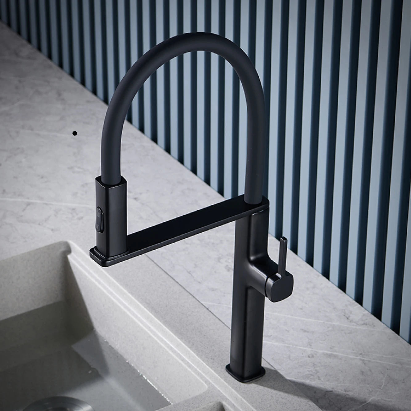 High-End Black Brass Kitchen Faucet with Magnetic Sprayer